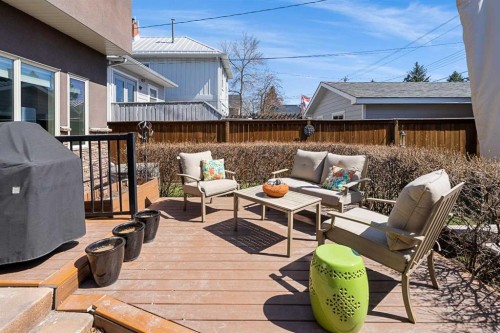 521 9 Avenue Ne, Calgary, AB - Outdoor With Deck Patio Veranda With Exterior