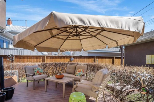 521 9 Avenue Ne, Calgary, AB - Outdoor With Deck Patio Veranda