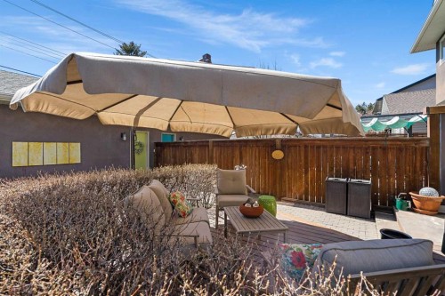 521 9 Avenue Ne, Calgary, AB - Outdoor With Deck Patio Veranda