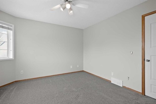 317 Martindale Drive Ne, Calgary, AB - Indoor Photo Showing Other Room