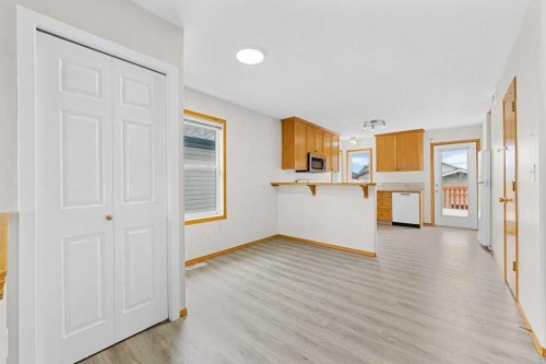 22 Lanterman Close, Red Deer, AB - Indoor Photo Showing Kitchen