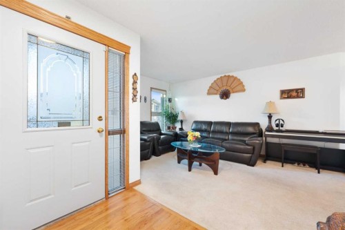 43 Edgebrook Cove Nw, Calgary, AB - Indoor