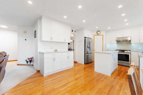43 Edgebrook Cove Nw, Calgary, AB - Indoor Photo Showing Kitchen With Stainless Steel Kitchen With Upgraded Kitchen