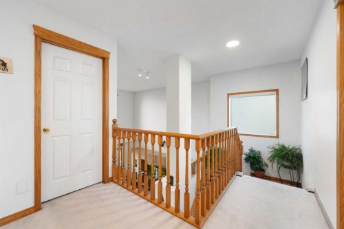 43 Edgebrook Cove Nw, Calgary, AB - Indoor Photo Showing Other Room