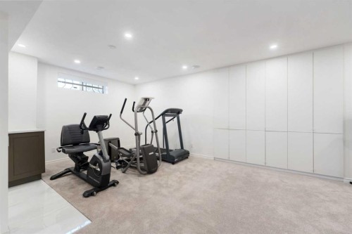 43 Edgebrook Cove Nw, Calgary, AB - Indoor Photo Showing Gym Room