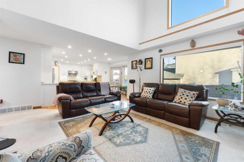 43 Edgebrook Cove Nw, Calgary, AB - Indoor Photo Showing Living Room