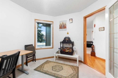 43 Edgebrook Cove Nw, Calgary, AB - Indoor Photo Showing Other Room