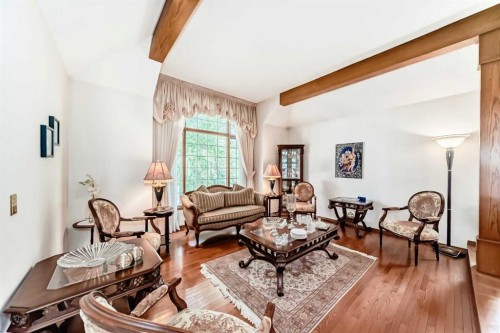 131 Varsity Estates Terrace Nw, Calgary, AB - Indoor Photo Showing Living Room