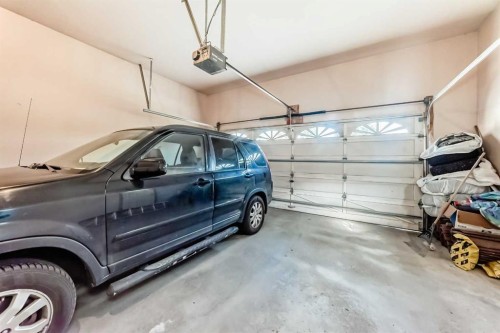 131 Varsity Estates Terrace Nw, Calgary, AB - Indoor Photo Showing Garage