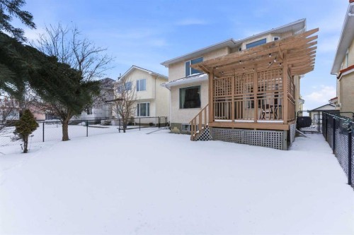 69 Hampstead Gardens Nw, Calgary, AB - Outdoor
