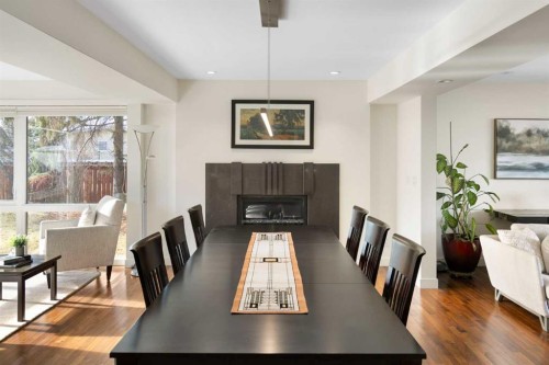 3323 Upton Place Nw, Calgary, AB - Indoor Photo Showing Dining Room