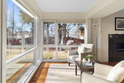 3323 Upton Place Nw, Calgary, AB - Indoor Photo Showing Other Room