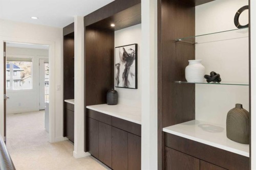 3323 Upton Place Nw, Calgary, AB - Indoor Photo Showing Other Room