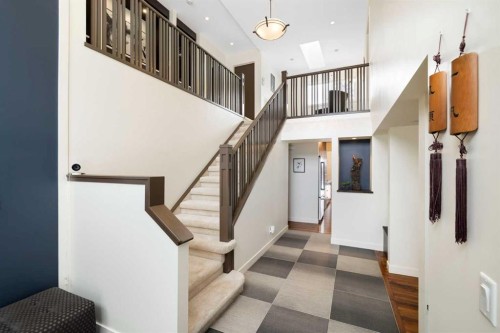 3323 Upton Place Nw, Calgary, AB - Indoor Photo Showing Other Room