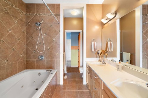 40 Arbour Estates Green Nw, Calgary, AB - Indoor Photo Showing Bathroom