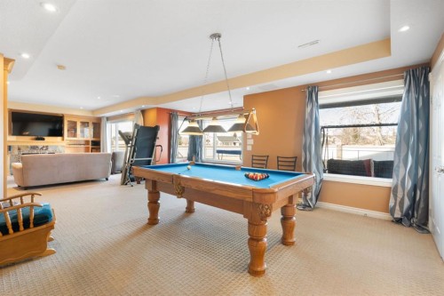 40 Arbour Estates Green Nw, Calgary, AB - Indoor Photo Showing Other Room