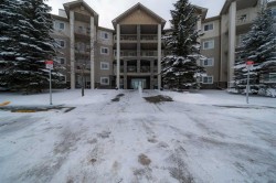 425-5000 Somervale Court SW Calgary, AB T2Y 4M1
