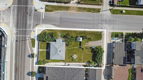 4503 Bowness Road Nw, Calgary, AB - Outdoor