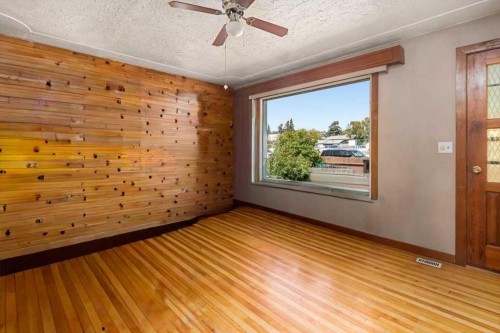 4503 Bowness Road Nw, Calgary, AB - Indoor Photo Showing Other Room