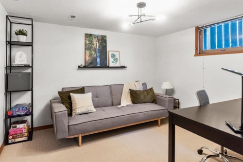 232 21 Avenue Ne, Calgary, AB - Indoor Photo Showing Office