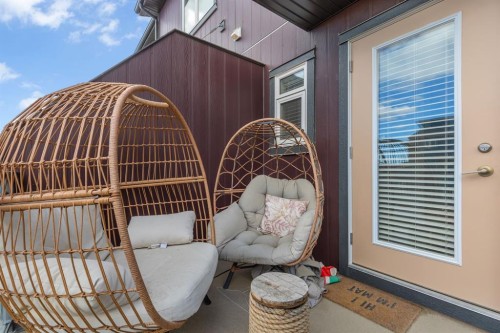 11 Sage Bluff Gate Nw, Calgary, AB - Indoor