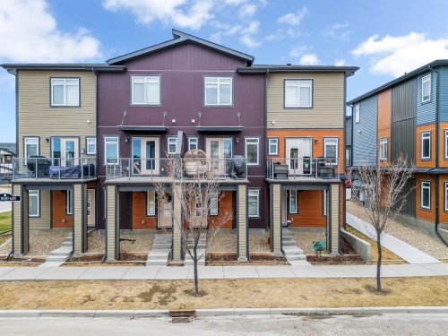 11 Sage Bluff Gate Nw, Calgary, AB - Outdoor With Balcony With Facade