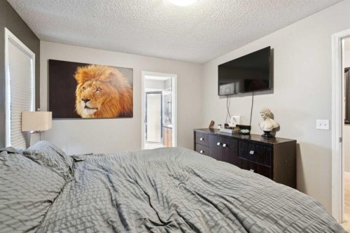 45 Copperfield Heath Se, Calgary, AB - Indoor Photo Showing Bedroom