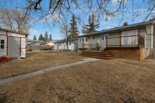 3 Madigan Court Ne, Calgary, AB - Outdoor