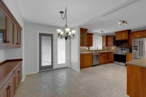 3 Madigan Court Ne, Calgary, AB - Indoor Photo Showing Kitchen