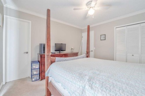 232 Templeside Circle Ne, Calgary, AB - Indoor Photo Showing Bedroom