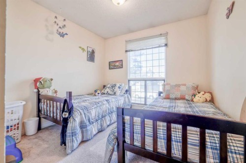 232 Templeside Circle Ne, Calgary, AB - Indoor Photo Showing Bedroom