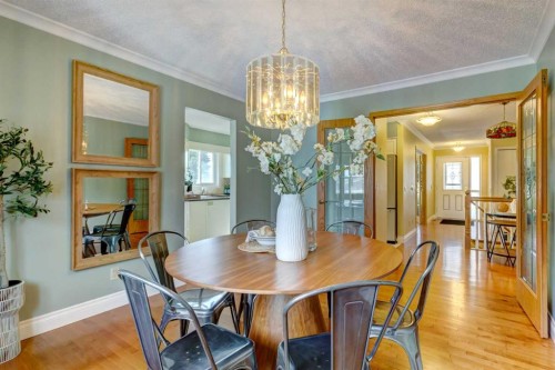 12 Vandoos Villas Nw, Calgary, AB 