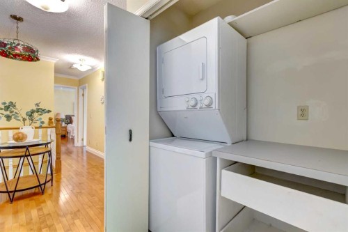 12 Vandoos Villas Nw, Calgary, AB 