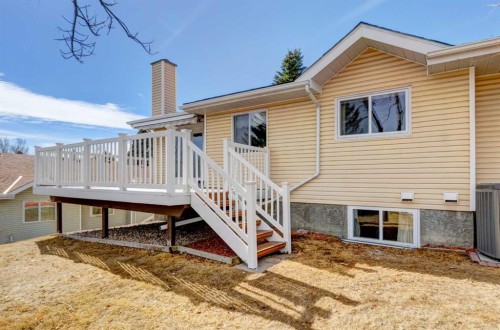 12 Vandoos Villas Nw, Calgary, AB 