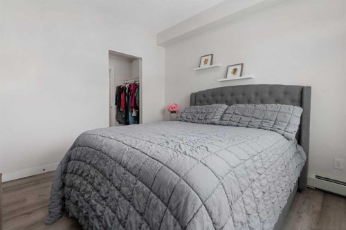 311-200 Auburn Meadows Common Se, Calgary, AB - Indoor Photo Showing Bedroom