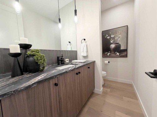 406 Crimson Ridge Place Nw, Calgary, AB - Indoor Photo Showing Bathroom