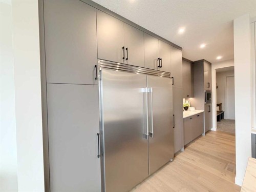 406 Crimson Ridge Place Nw, Calgary, AB - Indoor Photo Showing Other Room