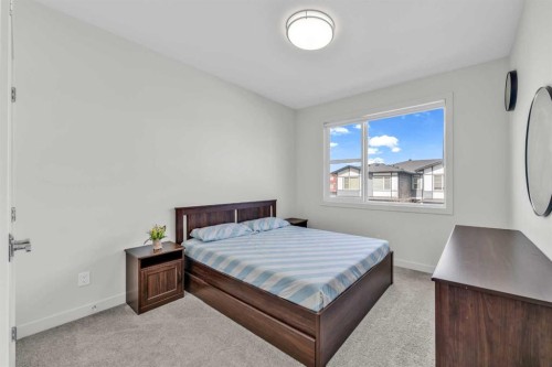 103-116 Saddlestone Heath Ne, Calgary, AB - Indoor Photo Showing Bedroom