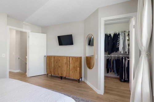 9 Elgin Mews Se, Calgary, AB - Indoor
