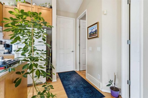 15172 Prestwick Boulevard Se, Calgary, AB - Indoor Photo Showing Other Room