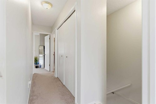 59 Abbeydale Villas Ne, Calgary, AB - Indoor Photo Showing Other Room