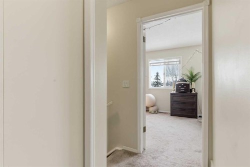 59 Abbeydale Villas Ne, Calgary, AB - Indoor Photo Showing Other Room