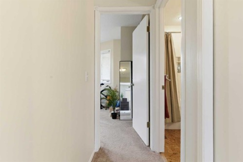 59 Abbeydale Villas Ne, Calgary, AB - Indoor Photo Showing Other Room