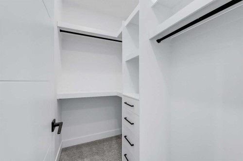 523 55 Avenue Sw, Calgary, AB - Indoor With Storage