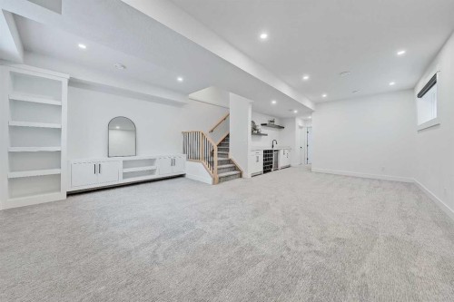 523 55 Avenue Sw, Calgary, AB - Indoor Photo Showing Other Room