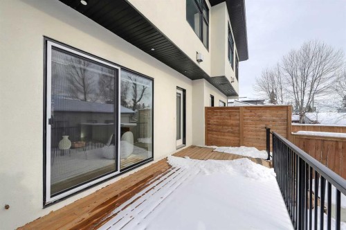 523 55 Avenue Sw, Calgary, AB - Outdoor With Exterior
