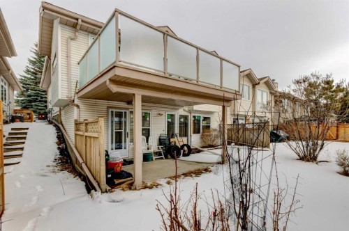 38 Millbank Hill Sw, Calgary, AB - Outdoor