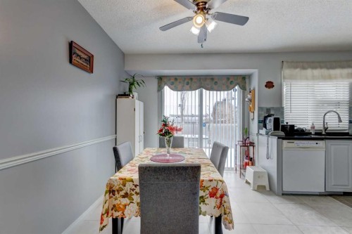 38 Millbank Hill Sw, Calgary, AB - Indoor Photo Showing Dining Room