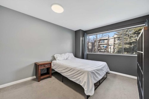 5-111 Grier Terrace Ne, Calgary, AB - Indoor Photo Showing Bedroom