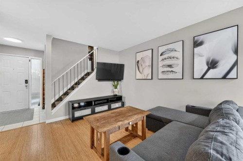 5-111 Grier Terrace Ne, Calgary, AB - Indoor